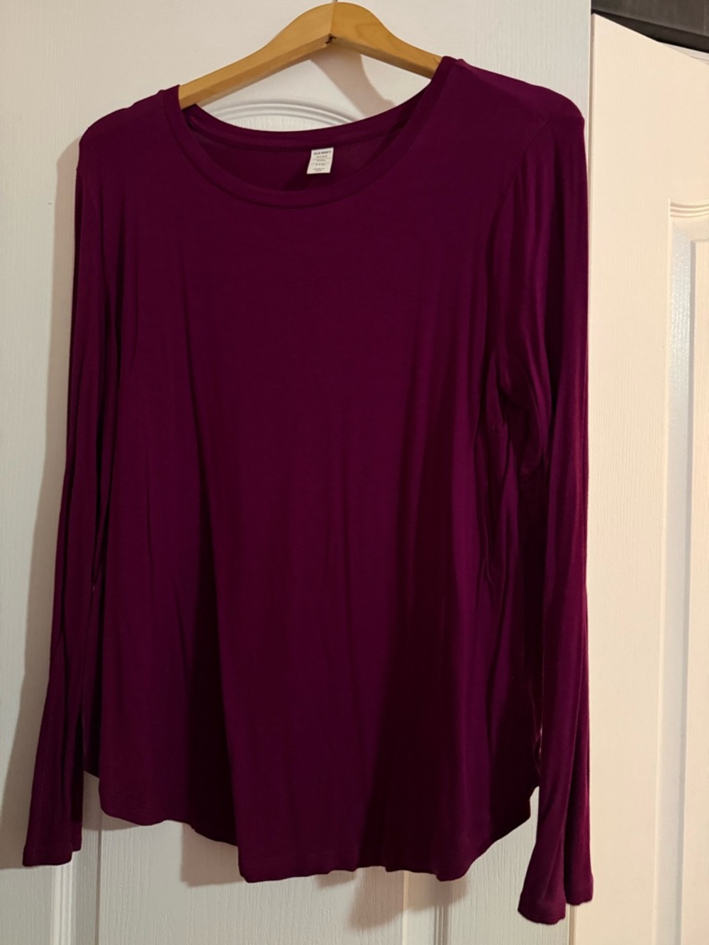 Old Navy luxe Women’s Long Sleeve Crew Neck Top Plum, size XXL